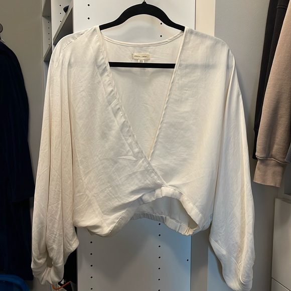 Urban Outfitters Cropped Top - Picture 1 of 4